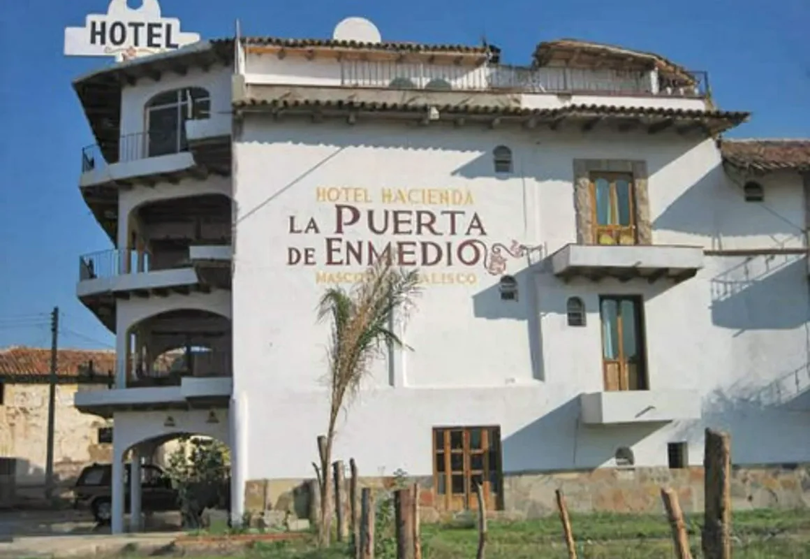 Hotel Hacienda La Puerta de Enmedio hotel hero