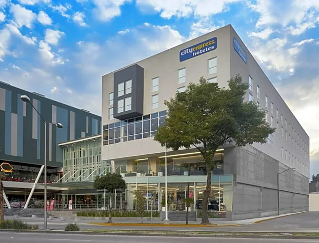 City Express by Marriott Ciudad De México La Raza hotel detail image 2