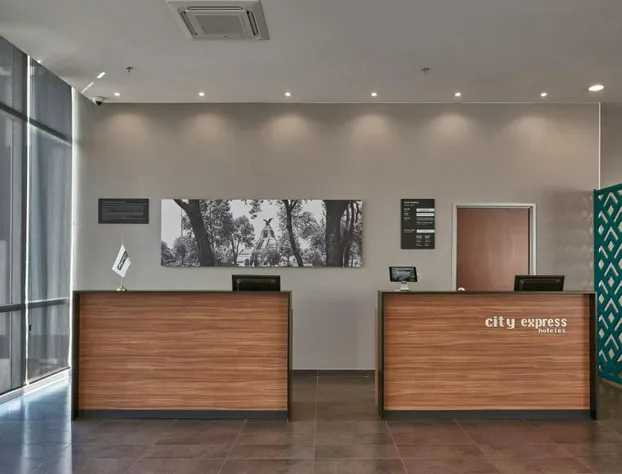 City Express by Marriott Ciudad De México La Raza hotel detail image 2