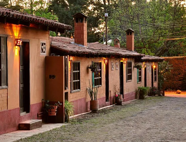 Villa Patzcuaro Garden Hotel & RV Park hotel detail image 3