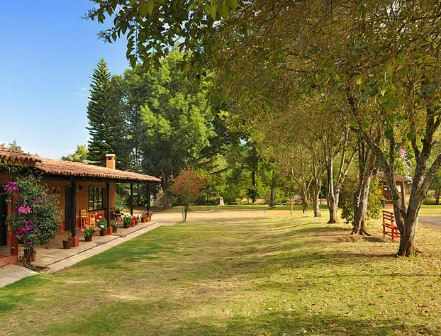 Villa Patzcuaro Garden Hotel & RV Park hotel detail image 4