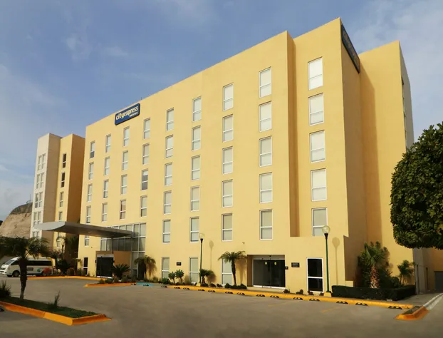 City Express by Marriott Tijuana Insurgentes hotel detail image 1