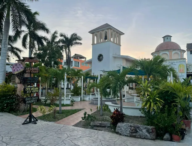 Casa del Puerto by MIJ - Beachfront Hotel hotel detail image 1