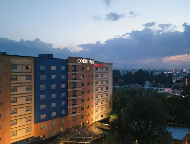 Courtyard Toluca Tollocan hotel detail image 1