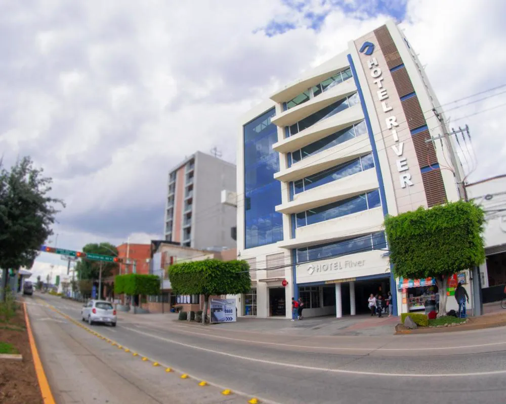 Hotel River Poliforum hotel hero