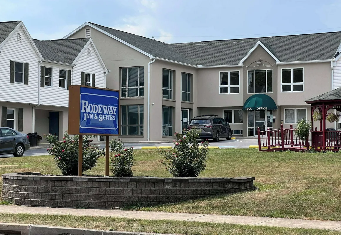 Rodeway Inn & Suites Hershey Chocolate Avenue hotel hero