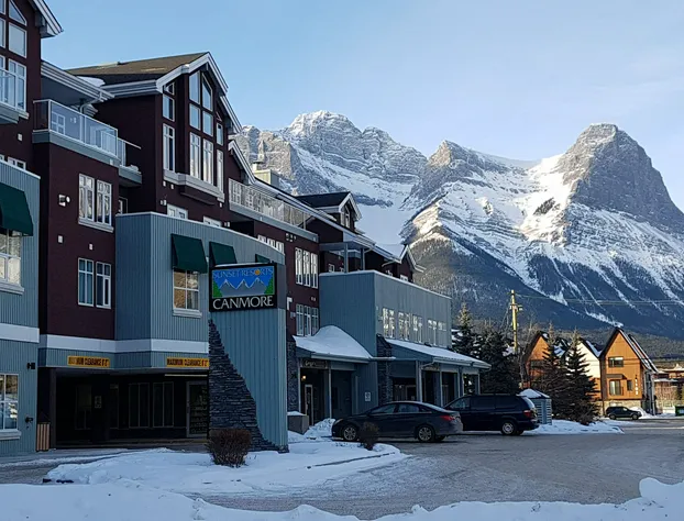 Sunset Resorts Canmore and Spa hotel detail image 1