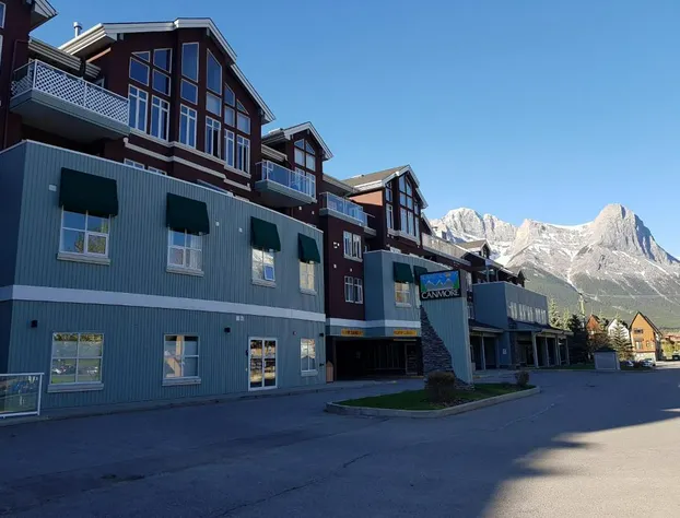 Sunset Resorts Canmore and Spa hotel detail image 3