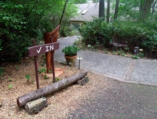 Inn to the Woods B&B hotel detail image 4