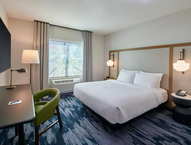 Fairfield Inn & Suites by Marriott Chicago O'Hare hotel detail image 3