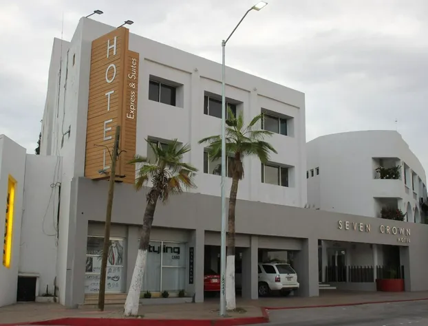 Seven Crown Express & Suites by Kavia hotel detail image 2