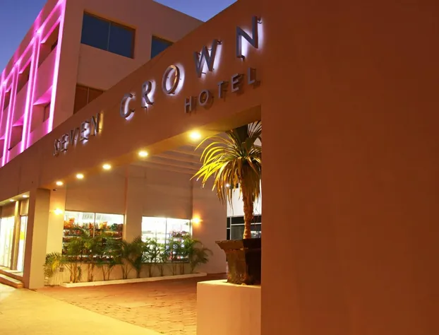 Seven Crown Express & Suites by Kavia hotel detail image 1