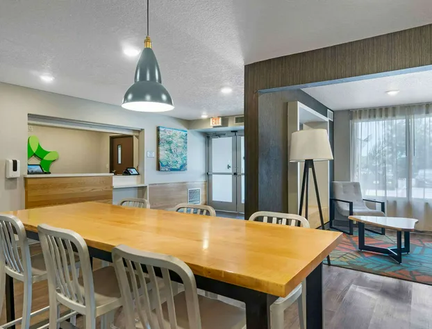 Extended Stay America Select Suites - Tampa - Northeast hotel detail image 4