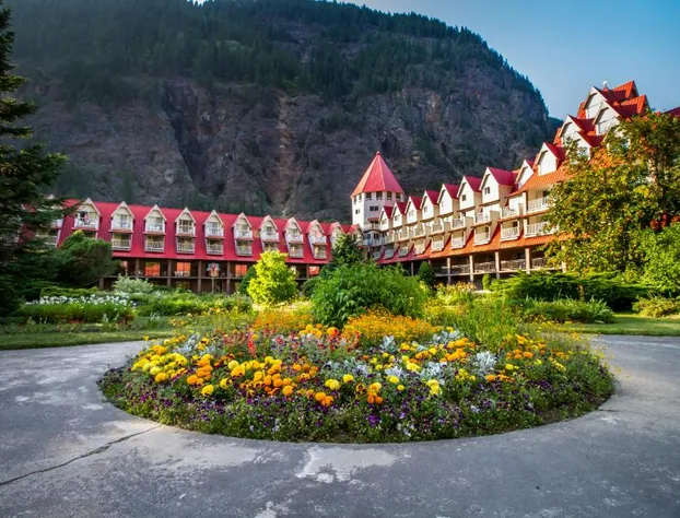 Three Valley Lake Chateau hotel detail image 3