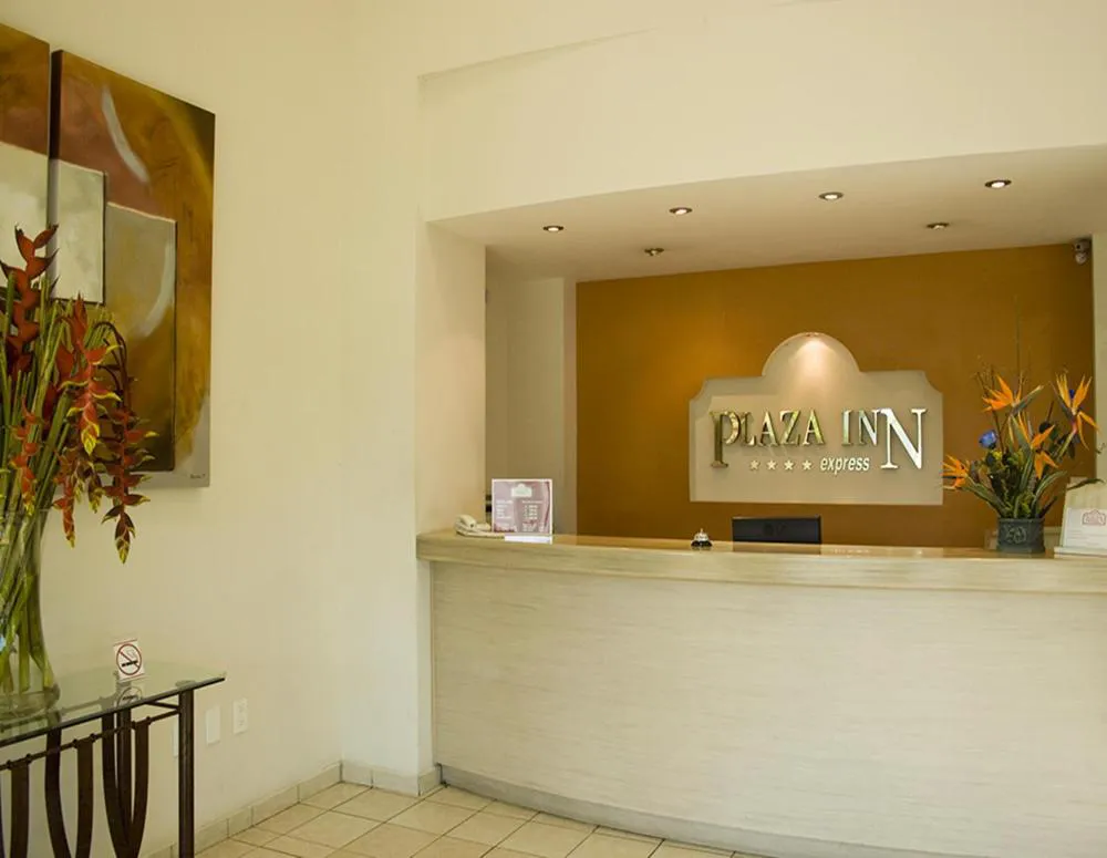 Plaza Inn Express hotel hero