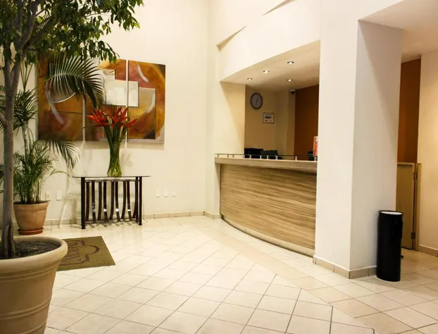 Plaza Inn Express hotel detail image 2