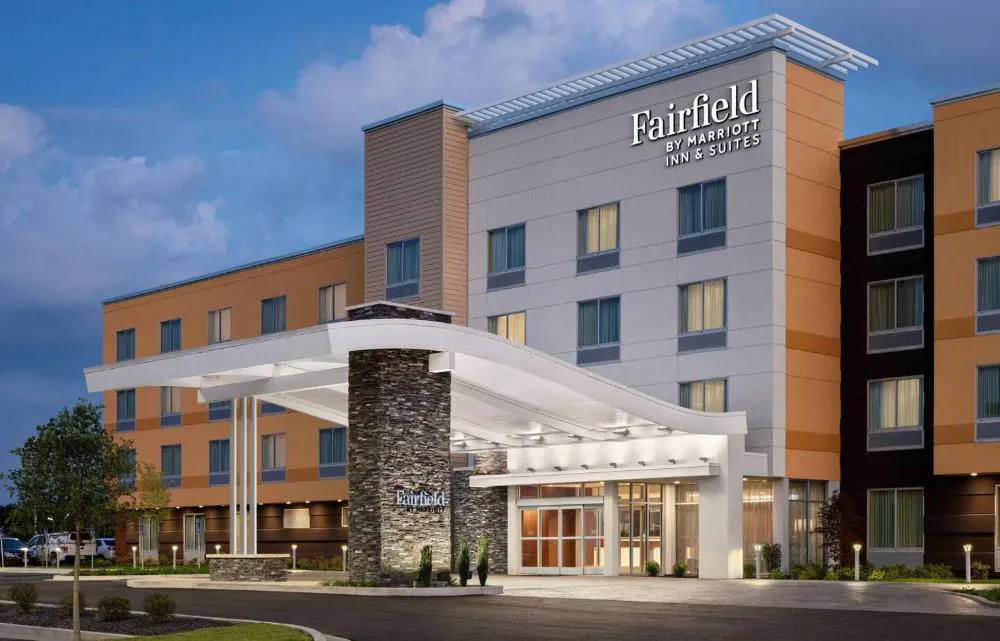 Fairfield Inn & Suites by Marriott Lodi hotel hero