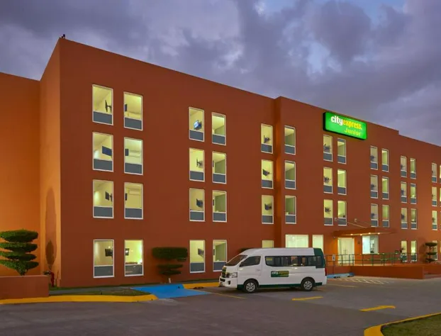 City Express Junior by Marriott Toluca Aeropuerto hotel detail image 1
