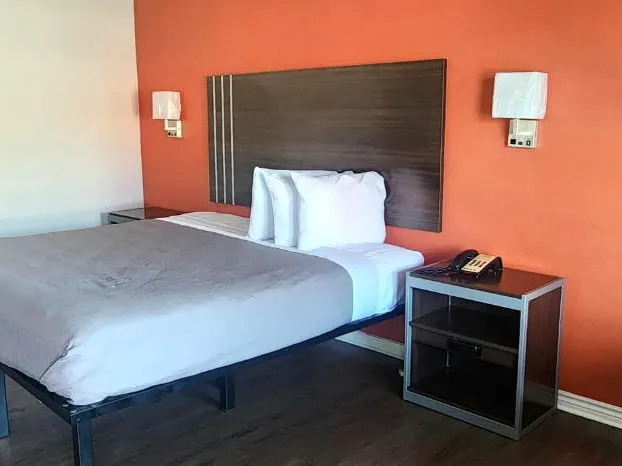 Econo Inn Lackland AFB Seaworld hotel detail image 3