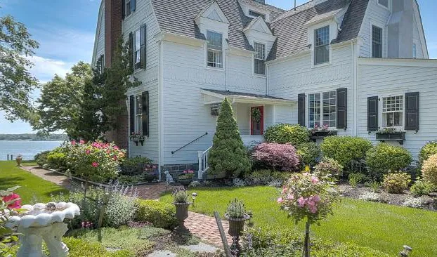 Harbor Knoll Bed & Breakfast hotel detail image 4