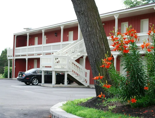 Flying W Airport & Resort hotel detail image 1