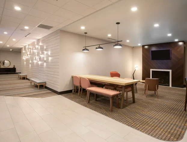 Holiday Inn Glendale - Stadium & Ent Dist by IHG hotel detail image 4