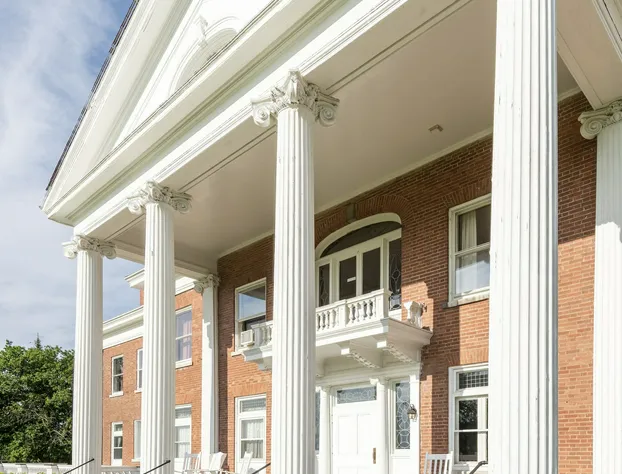 White Springs Manor a Belhurst Property hotel detail image 1