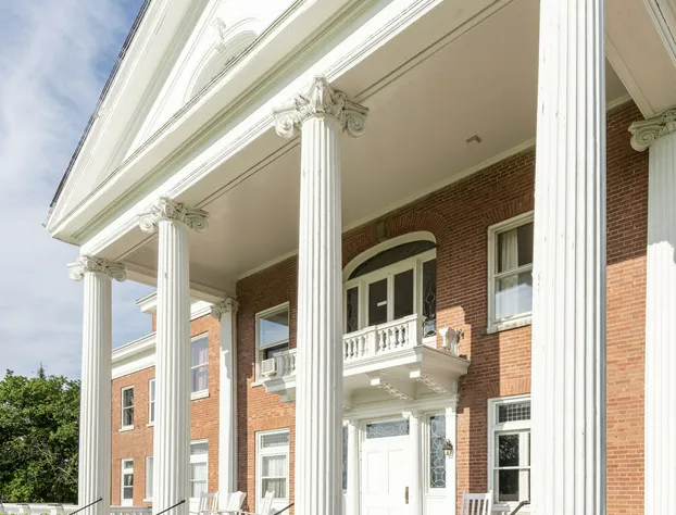 White Springs Manor a Belhurst Property hotel detail image 2