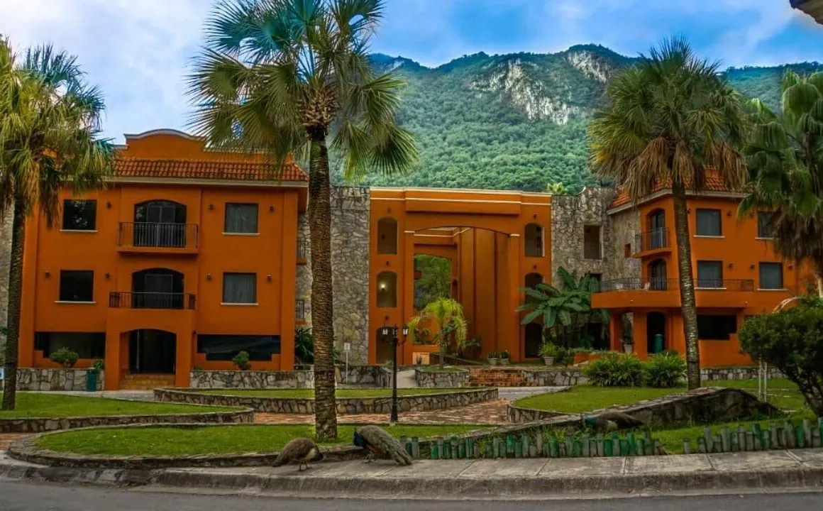 Hotel Hacienda Cola del Caballo hotel hero