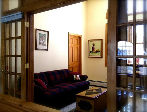 Cold Moon Farm Bed & Breakfast LLC hotel detail image 1