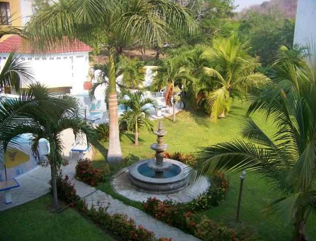 Hotel Plaza Huatulco Bungalows hotel detail image 2