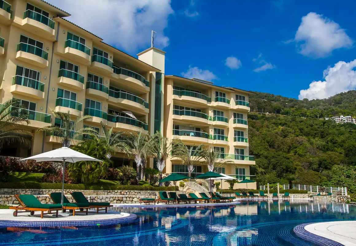 B Pichilingue Acapulco hotel hero