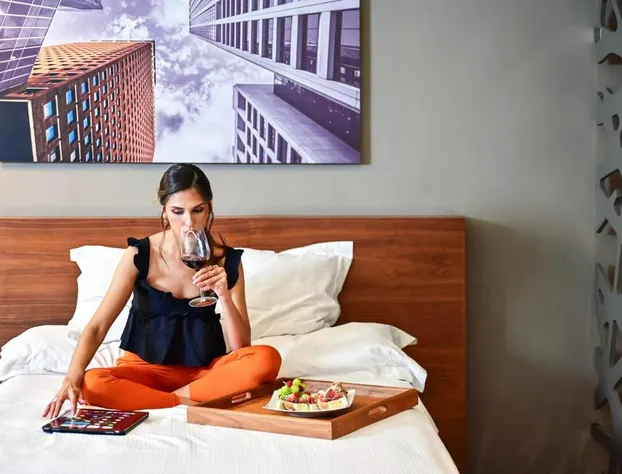 Krystal Grand Suites Insurgentes hotel detail image 1