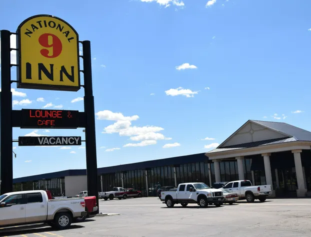 National 9 Gillette hotel detail image 1