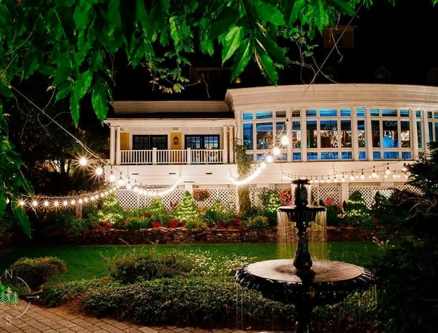 The Grand at Bedford Village Inn hotel detail image 2