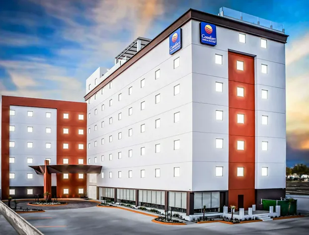 Comfort Inn & Suites Los Cabos hotel detail image 1
