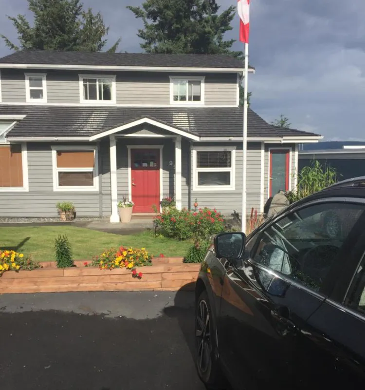 Money Pennies B&B hotel hero