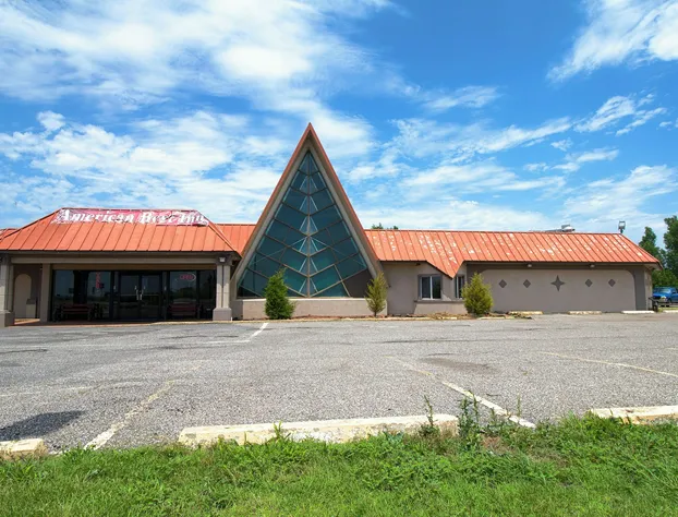 American Best Inn By OYO I-35 Perry hotel detail image 1