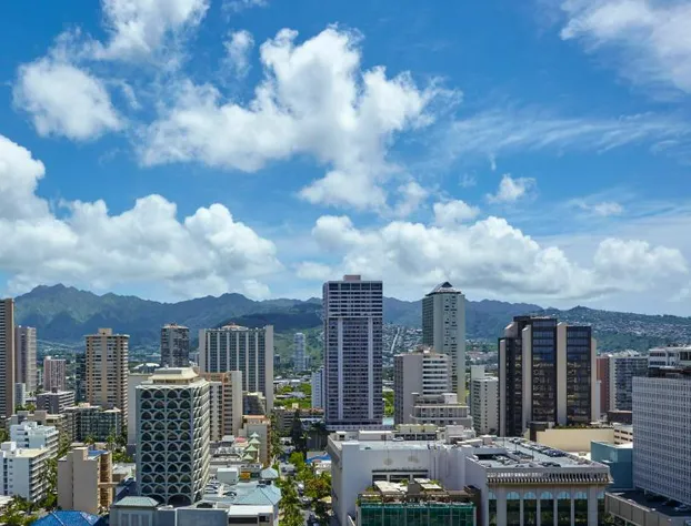 Halepuna Waikiki by Halekulani hotel detail image 4