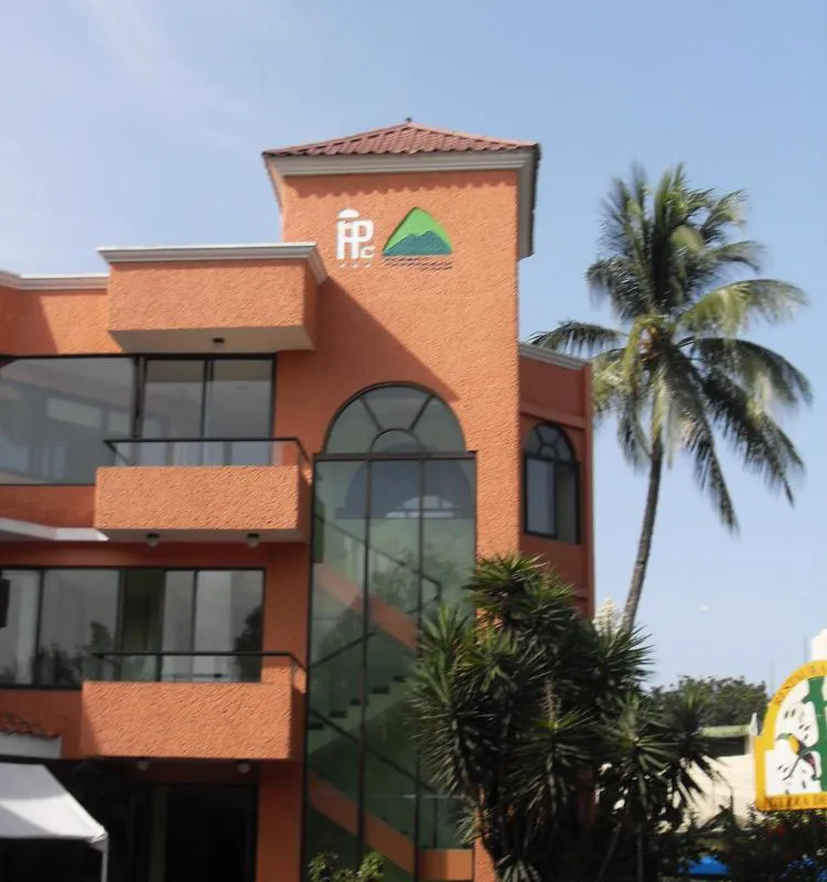 Hotel Playa Cristal hotel hero