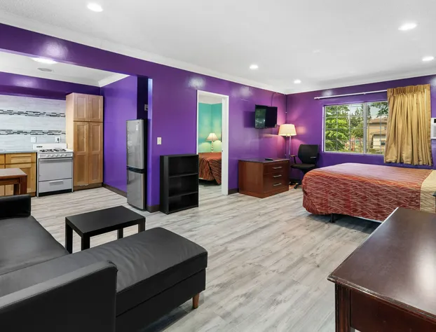 Orange Villa Park Motel hotel detail image 1