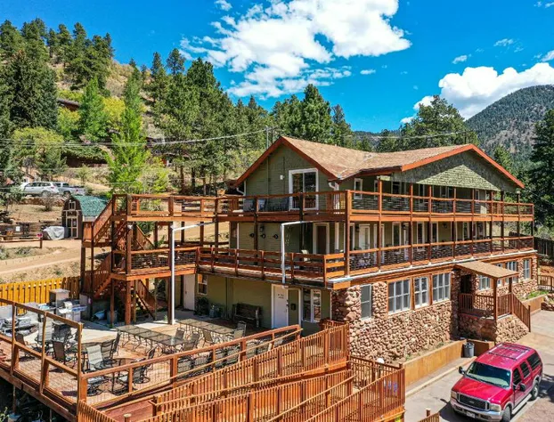 The Green Mountain Falls Lodge hotel detail image 1