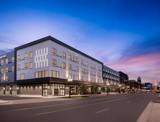 Courtyard by Marriott Lansing Downtown hotel detail image 1