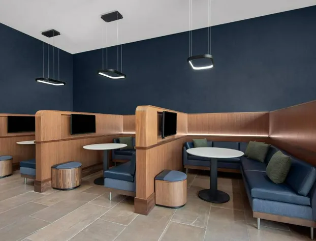 Courtyard by Marriott Lansing Downtown hotel detail image 3