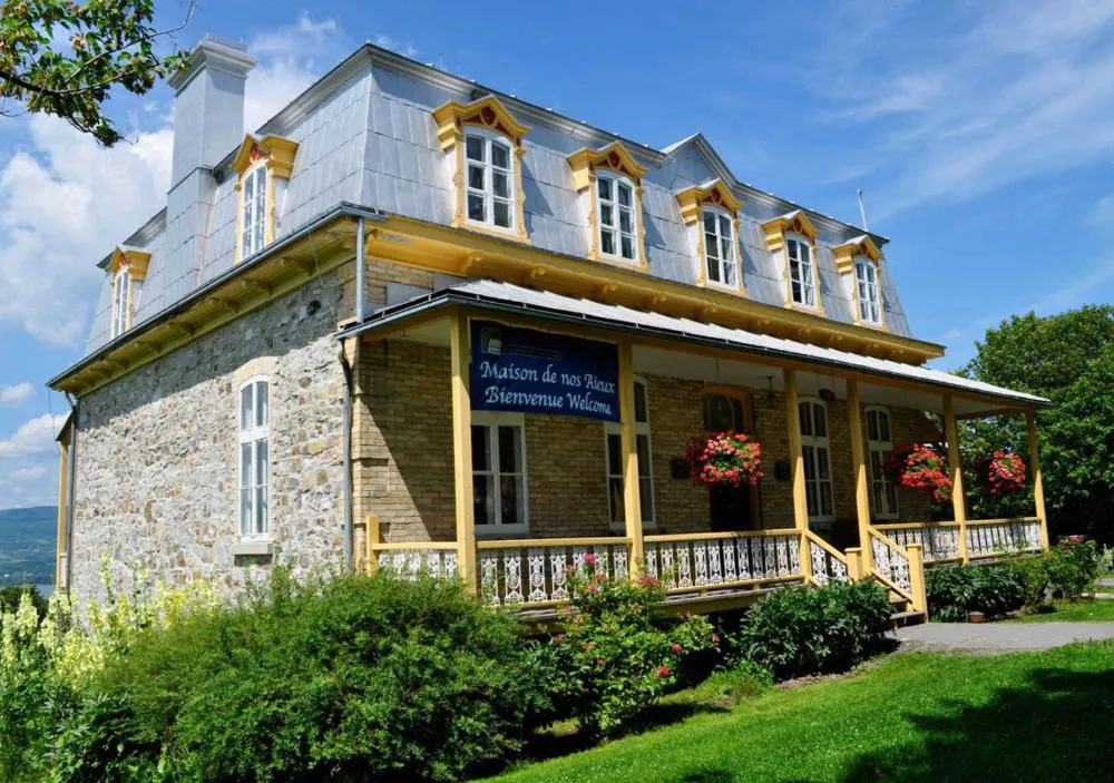 Le Clos des Brumes hotel hero