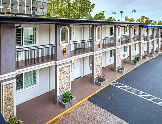 Stone Villa Inn hotel detail image 1