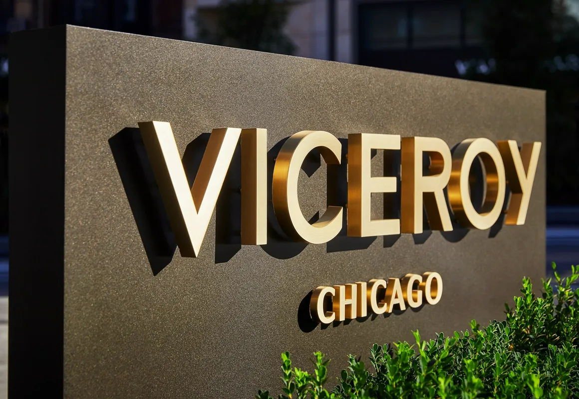 Viceroy Chicago hotel hero