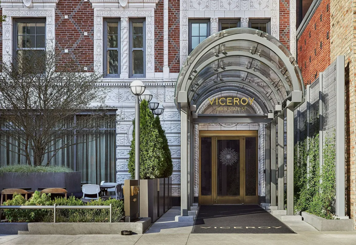 Viceroy Chicago hotel hero