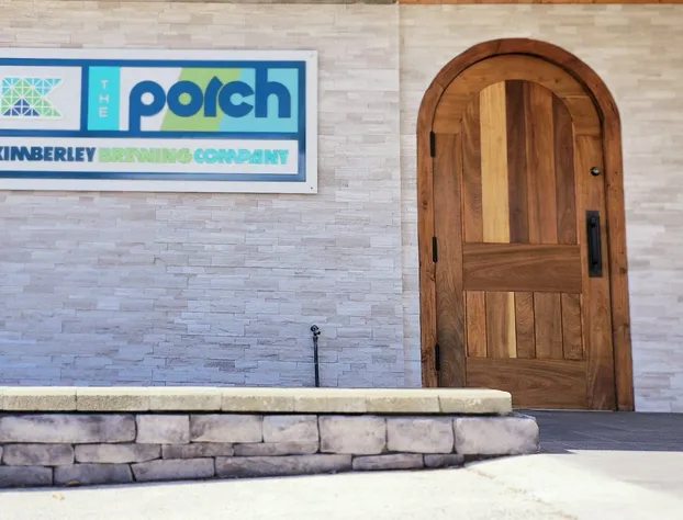 Western Lodge hotel detail image 1