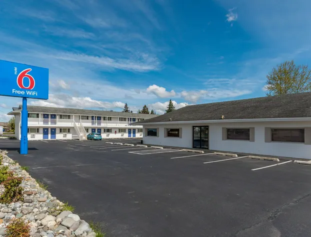 Motel 6 Burlington, WA hotel detail image 1